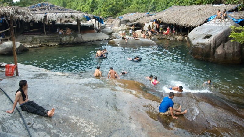 Day 2 Leisure At The Elephant Stream In Hue