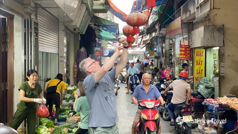 Day 1 Wander Around The Streets Of Hanoi